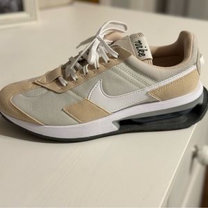 Brand new Nike Air Max Pre day-Wore for maybe an hour